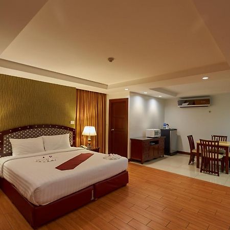 Nana Hiso Hotel Bangkok Exterior photo