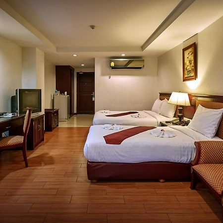 Nana Hiso Hotel Bangkok Exterior photo