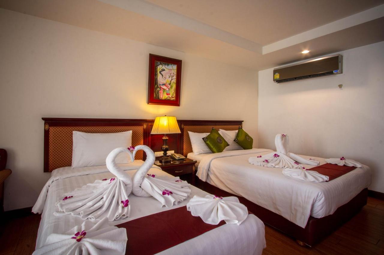 Nana Hiso Hotel Bangkok Exterior photo