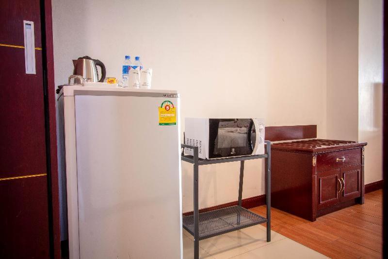 Nana Hiso Hotel Bangkok Room photo