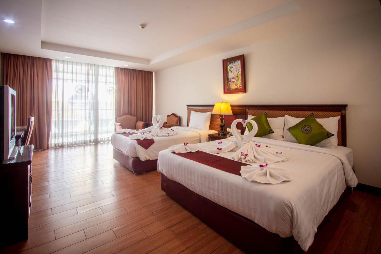 Nana Hiso Hotel Bangkok Exterior photo